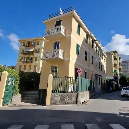 Affittacamere House Leomar Di Sara Genoa Exterior photo
