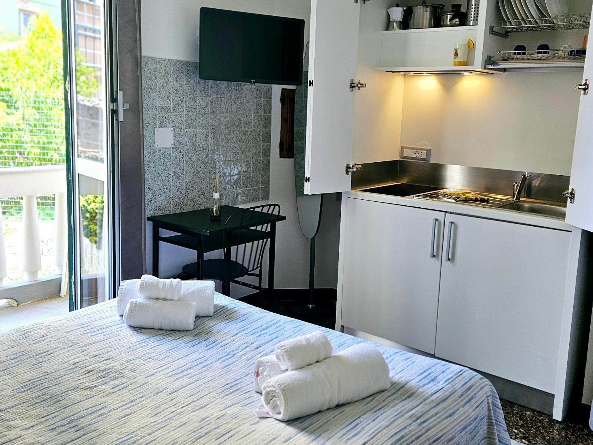 House Leomar Di Sara Guest house Genoa