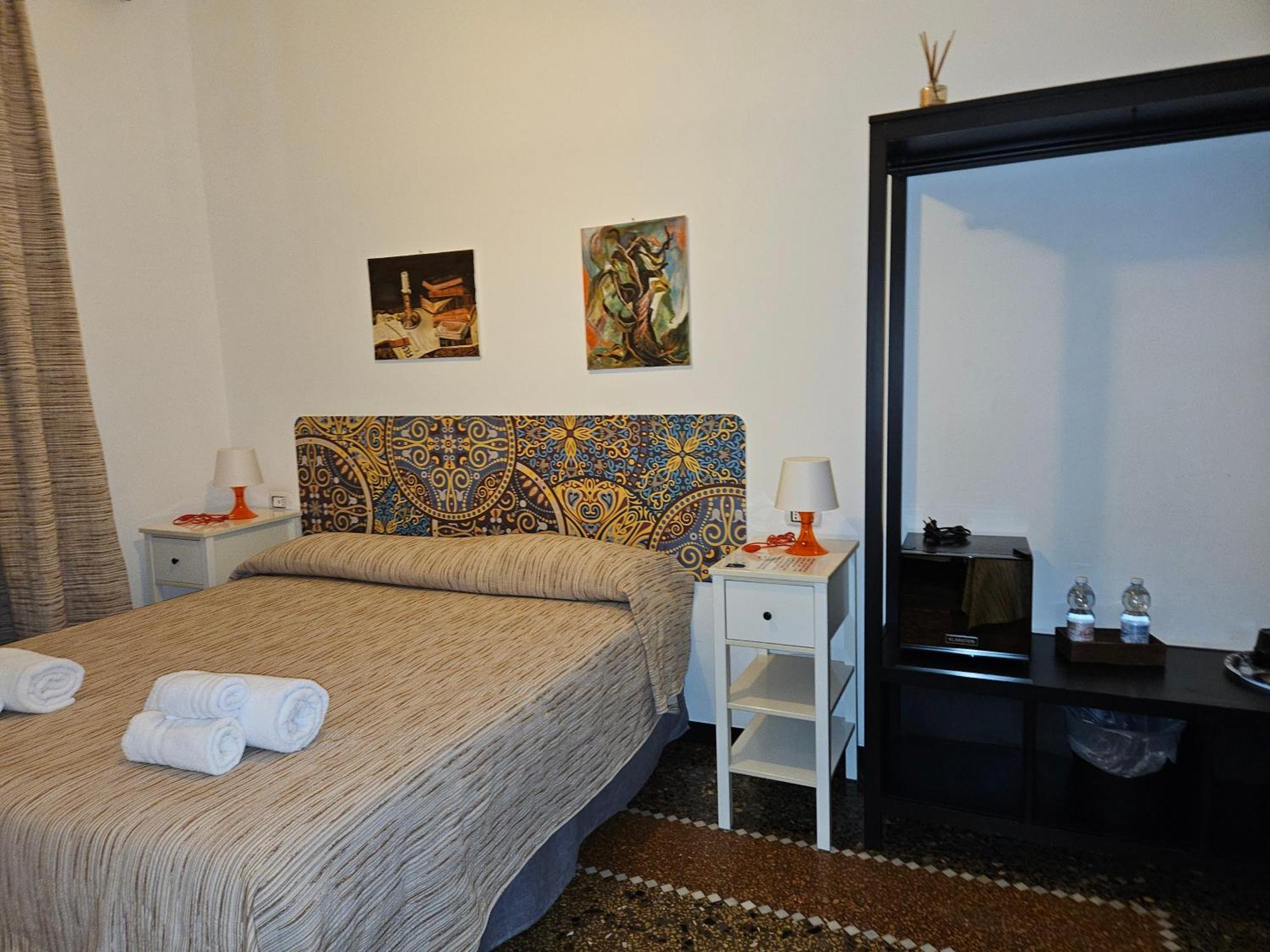 House Leomar Di Sara Guest house Genoa
